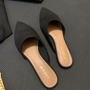 Size 9 black mules